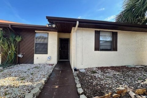 Copropriété à vendre à Port Richey, Floride: 2 chambres, 83.05 m2 № 1544092 - photo 1