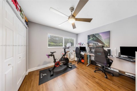 Casa en venta en Miami, Florida, 3 dormitorios, 171.78 m2 № 1897791 - foto 17