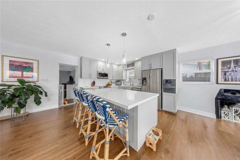 Casa en venta en Miami, Florida, 3 dormitorios, 171.78 m2 № 1897791 - foto 7