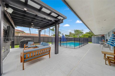 Casa en venta en Miami, Florida, 3 dormitorios, 171.78 m2 № 1897791 - foto 4