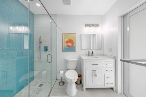 Casa en venta en Miami, Florida, 3 dormitorios, 171.78 m2 № 1897791 - foto 16