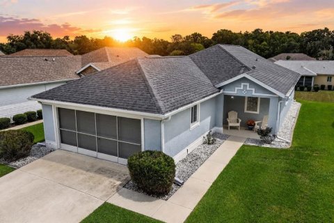 House in Ocala, Florida 2 bedrooms, 120.12 sq.m. № 2342300