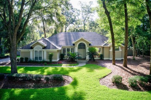 Casa en venta en Gainesville, Florida, 4 dormitorios, 282.24 m2 № 1797746 - foto 1
