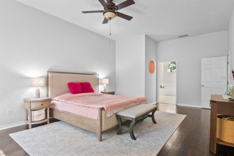 Casa en venta en Gainesville, Florida, 4 dormitorios, 282.24 m2 № 1797746 - foto 19