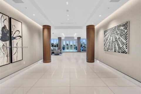 Купить кондоминиум в Майами, Флорида 1 спальня, 72.46м2, № 2032098 - фото 18