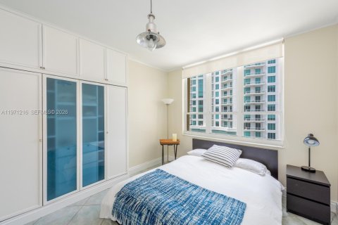 Купить кондоминиум в Майами, Флорида 1 спальня, 72.46м2, № 2032098 - фото 12