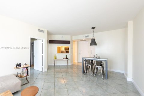 Купить кондоминиум в Майами, Флорида 1 спальня, 72.46м2, № 2032098 - фото 10