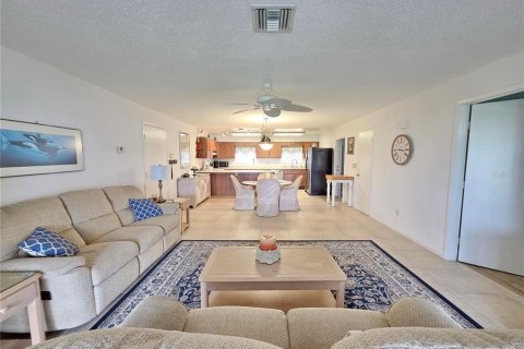 House in Okeechobee, Florida 2 bedrooms, 130.81 sq.m. № 1909201 - photo 13