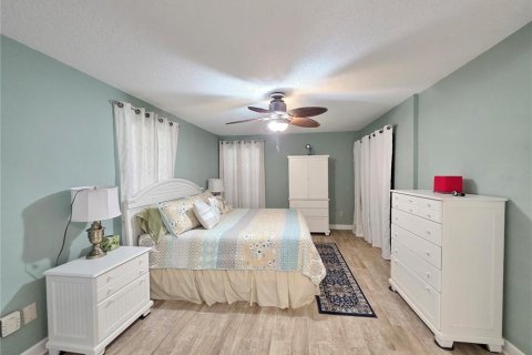 House in Okeechobee, Florida 2 bedrooms, 130.81 sq.m. № 1909201 - photo 24