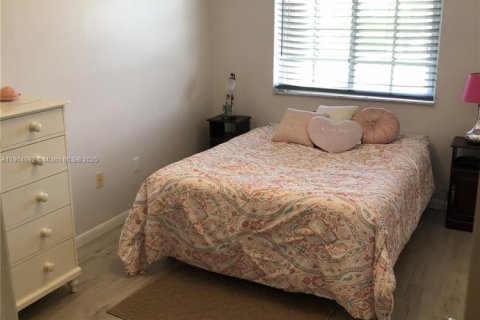 Купить виллу или дом в Хомстед, Флорида 3 спальни, 159.33м2, № 1955335 - фото 8