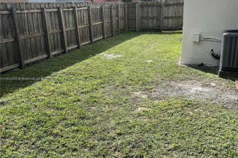 Casa en venta en Homestead, Florida, 3 dormitorios, 159.33 m2 № 1955335 - foto 18