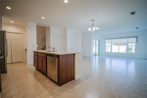 Touwnhouse à 100 LAS OLAS à Kissimmee, Floride 4 chambres, 174.28 m2 № 2114694
