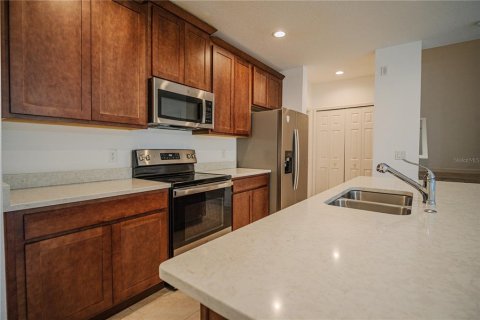 Touwnhouse à louer à Kissimmee, Floride: 4 chambres, 174.28 m2 № 2114694 - photo 2