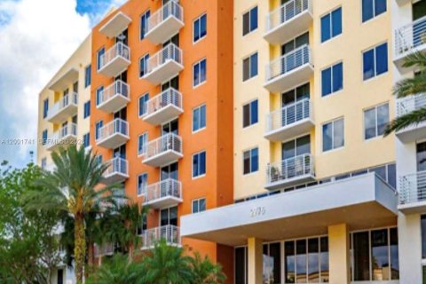 Снять в аренду кондоминиум в Авентура, Флорида 2 спальни, 102.1м2, № 2066274 - фото 4