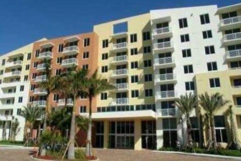 Снять в аренду кондоминиум в Авентура, Флорида 2 спальни, 102.1м2, № 2066274 - фото 5