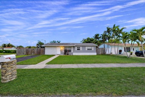 Casa en venta en Miami, Florida, 3 dormitorios, 98.29 m2 № 2058517 - foto 3