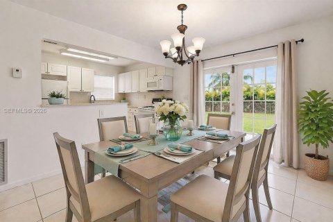 Casa en venta en Miami, Florida, 3 dormitorios, 98.29 m2 № 2058517 - foto 19