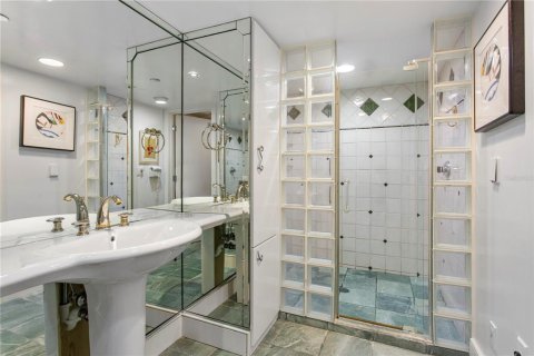 Condo in Longboat Key, Florida, 3 bedrooms № 2155694 - photo 22