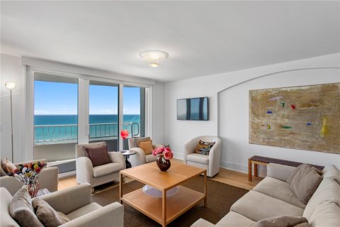 Condo in Longboat Key, Florida, 3 bedrooms № 2155694 - photo 5