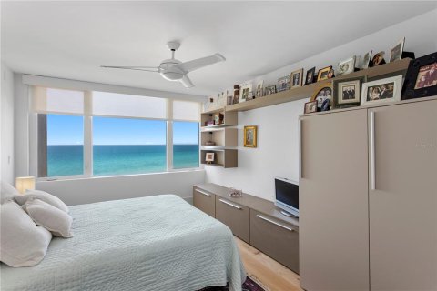 Condo in Longboat Key, Florida, 3 bedrooms № 2155694 - photo 23