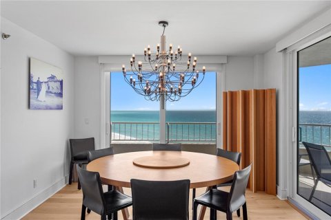 Condo in Longboat Key, Florida, 3 bedrooms № 2155694 - photo 11