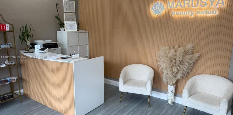 Immobilier commercial à Fort Lauderdale, Floride № 1889008