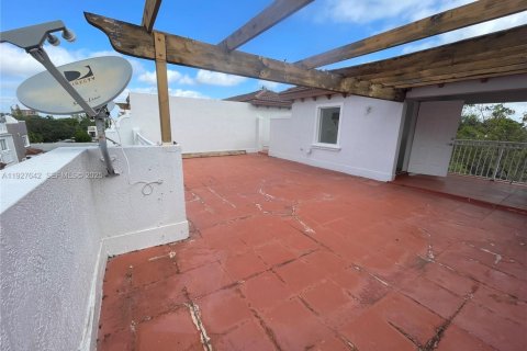 Adosado en venta en Hollywood, Florida, 3 dormitorios, 252.97 m2 № 1987905 - foto 19