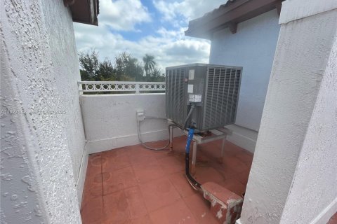Adosado en venta en Hollywood, Florida, 3 dormitorios, 252.97 m2 № 1987905 - foto 15