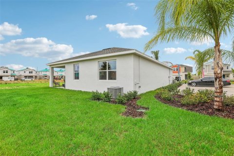 House in Titusville, Florida 3 bedrooms, 147.62 sq.m. № 1811047 - photo 28