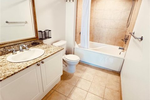 Condominio en venta en Aventura, Florida, 2 dormitorios, 109.16 m2 № 2016271 - foto 19