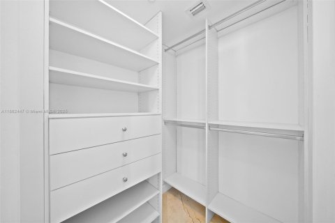 Condominio en venta en Hallandale Beach, Florida, 2 dormitorios, 135.45 m2 № 1890854 - foto 20