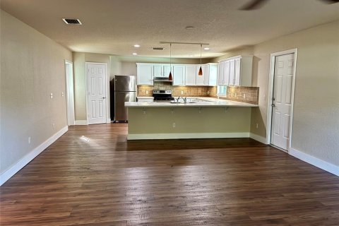 Casa en alquiler en Longwood, Florida, 3 dormitorios, 115.29 m2 № 1901361 - foto 5