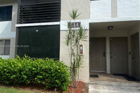 Condo in Pompano Beach, Florida, 2 bedrooms  № 2069357 - photo 16