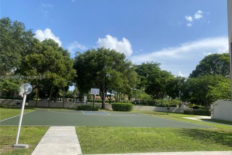 Condo in Pompano Beach, Florida, 2 bedrooms  № 2069357