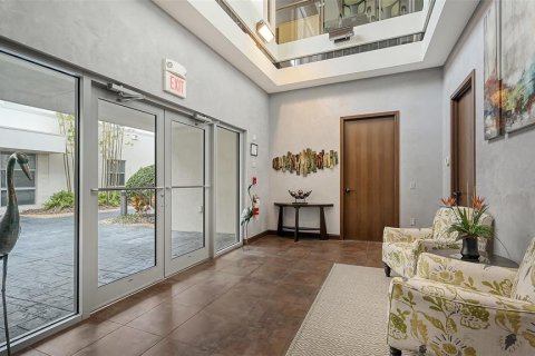 Propiedad comercial en venta en Sarasota, Florida, 846.71 m2 № 992405 - foto 11
