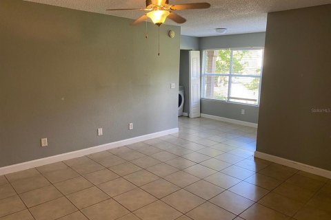 Copropriété à louer à Orlando, Floride: 3 chambres, 114.92 m2 № 1853819 - photo 2