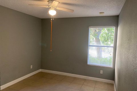 Condominio en alquiler en Orlando, Florida, 3 dormitorios, 114.92 m2 № 1853819 - foto 13