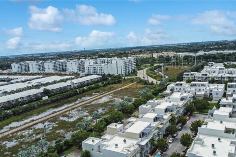 Touwnhouse à louer à Doral, Floride: 4 chambres, 246.66 m2 № 2046360 - photo 26