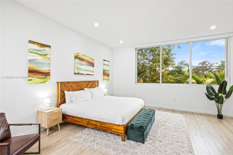 Купить виллу или дом в Майами, Флорида 5 спален, 336.68м2, № 1955380 - фото 26