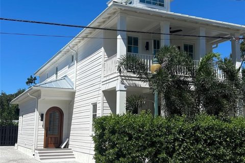 Casa en Sarasota, Florida 4 dormitorios, 293.01 m2 № 2099812
