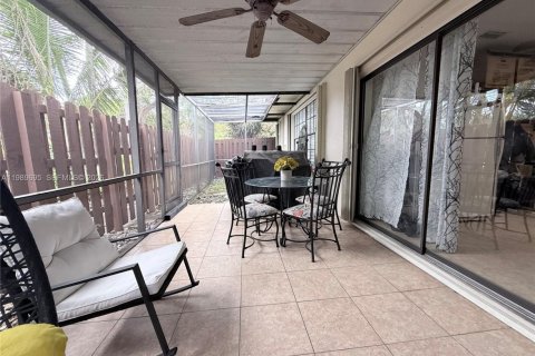 Copropriété à vendre à Davie, Floride: 3 chambres, 129.32 m2 № 2153712 - photo 27