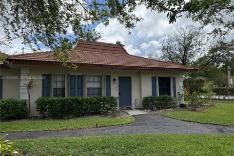 Copropriété à vendre à Davie, Floride: 3 chambres, 129.32 m2 № 2153712 - photo 2