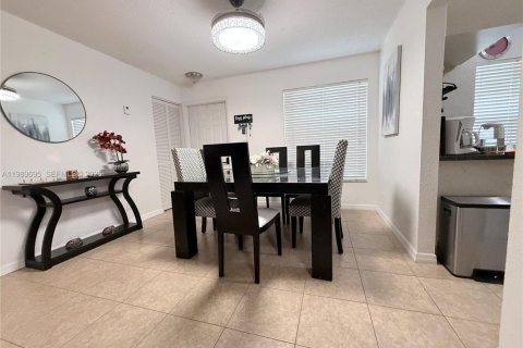 Copropriété à vendre à Davie, Floride: 3 chambres, 129.32 m2 № 2153712 - photo 9