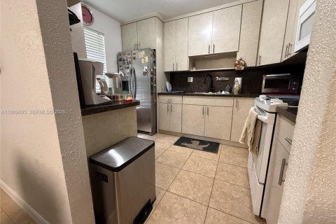 Copropriété à vendre à Davie, Floride: 3 chambres, 129.32 m2 № 2153712 - photo 6