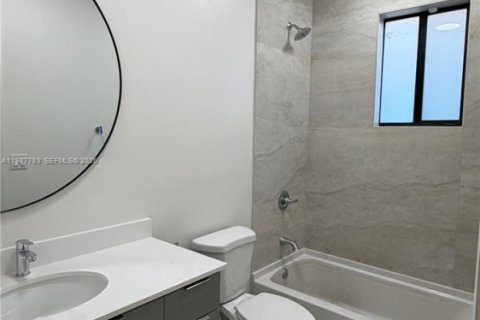 Снять в аренду виллу или дом в Уэст-Перрин, Флорида 6 спален, 239.22м2, № 2050299 - фото 9