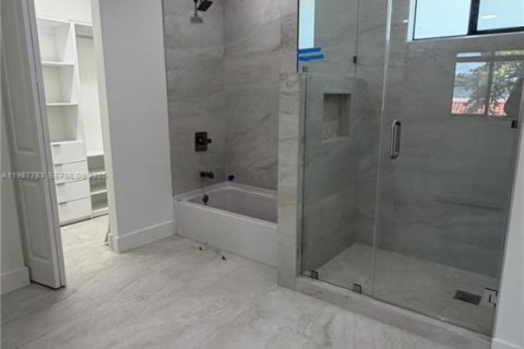 Снять в аренду виллу или дом в Уэст-Перрин, Флорида 6 спален, 239.22м2, № 2050299 - фото 15