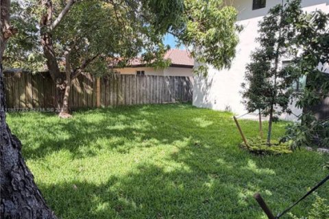 Снять в аренду виллу или дом в Уэст-Перрин, Флорида 6 спален, 239.22м2, № 2050299 - фото 6