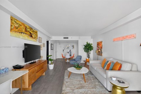 Condominio en venta en Miami Beach, Florida, 1 dormitorio, 64.47 m2 № 2034177 - foto 20
