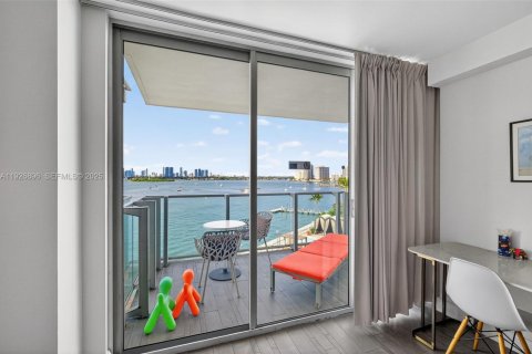 Condominio en venta en Miami Beach, Florida, 1 dormitorio, 64.47 m2 № 2034177 - foto 4