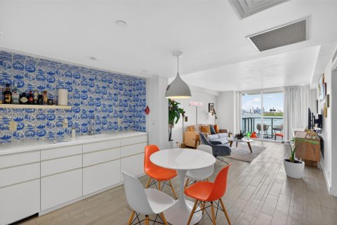 Condominio en venta en Miami Beach, Florida, 1 dormitorio, 64.47 m2 № 2034177 - foto 18